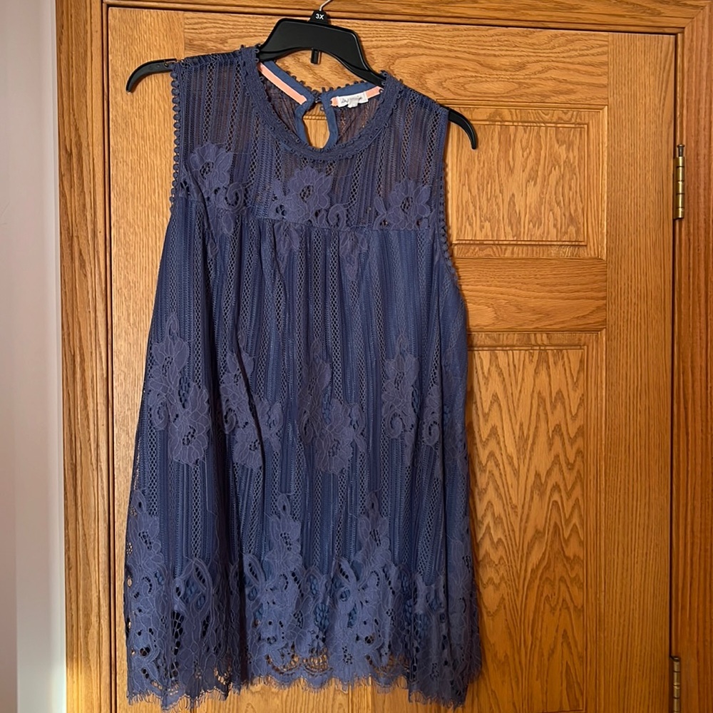 Slate blue lace sleeveless lined blouse